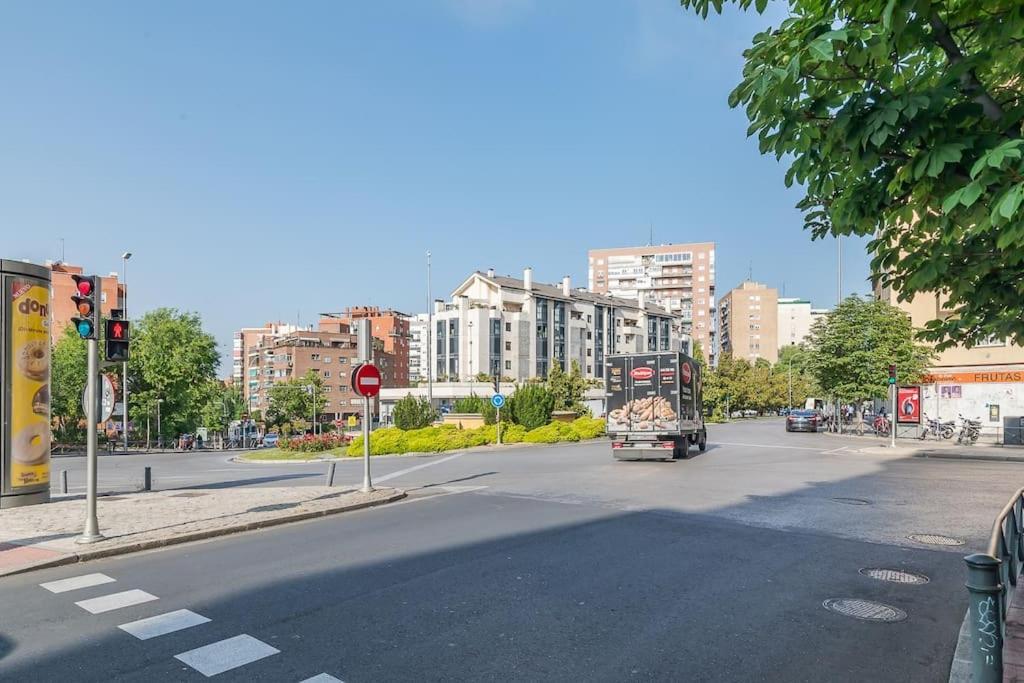 Estudio Acogedor En Zona Norte Madrid Eksteriør billede