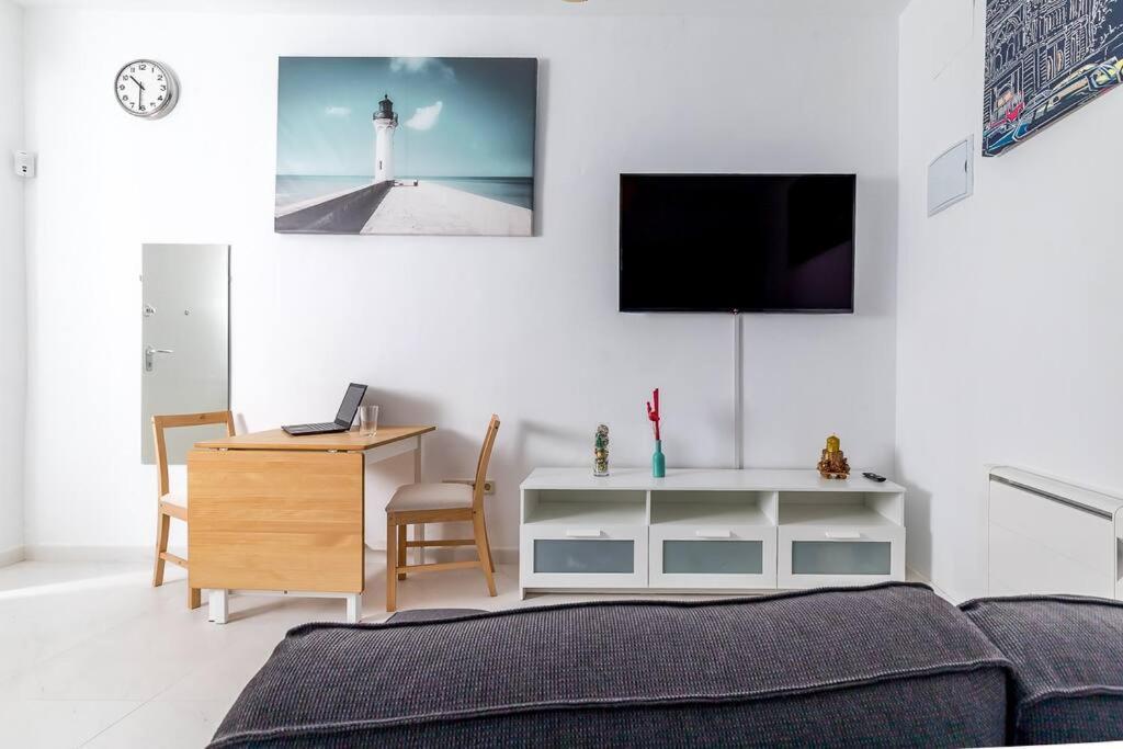 Estudio Acogedor En Zona Norte Madrid Eksteriør billede